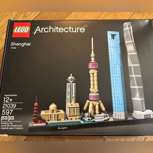 LEGO Architecture Shanghai Skyline Set